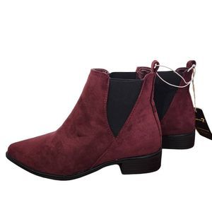 Seven7 Oxblood Manhattan Micro Suede Boot Size 6 NWT Ankle Bootie
